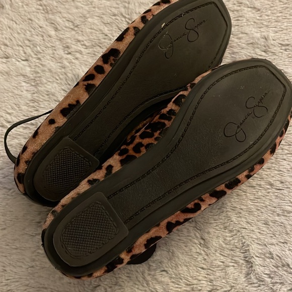 Jessica Simpson Faux Suede Ballet Flats Leopard  SZ 3  VGUC - Picture 6 of 6